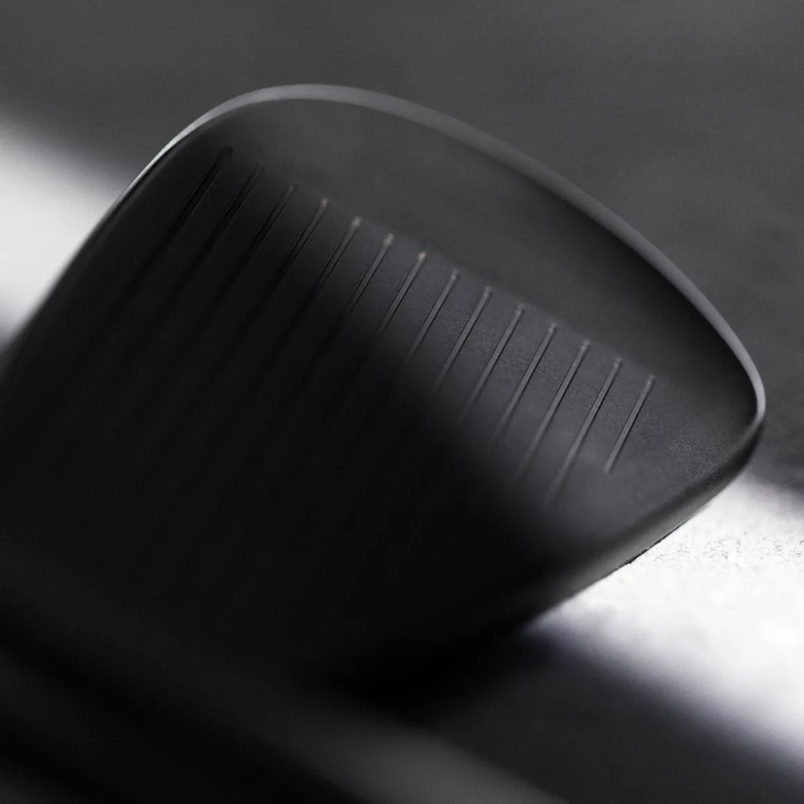 cobra_king_forged_tec_bla_5.webp COBRA King Forged TEC Black Steel Golf Irons