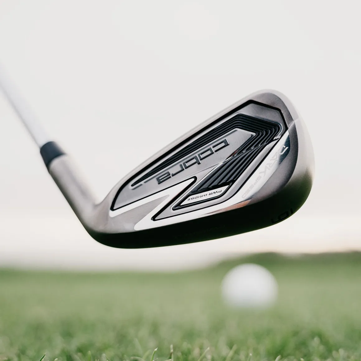 cobra_ladies_darkspeed_gr_5.webp COBRA Ladies DARKSPEED Graphite Golf Irons
