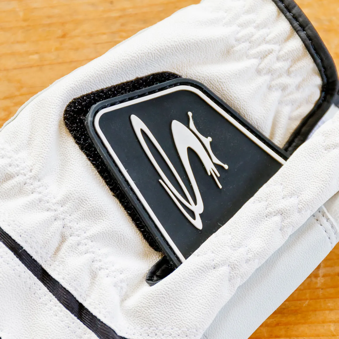 cobra_mens_golf_flex_cell_4.webp Cobra Men's Golf Flex Cell Golf Glove - 2 Pack