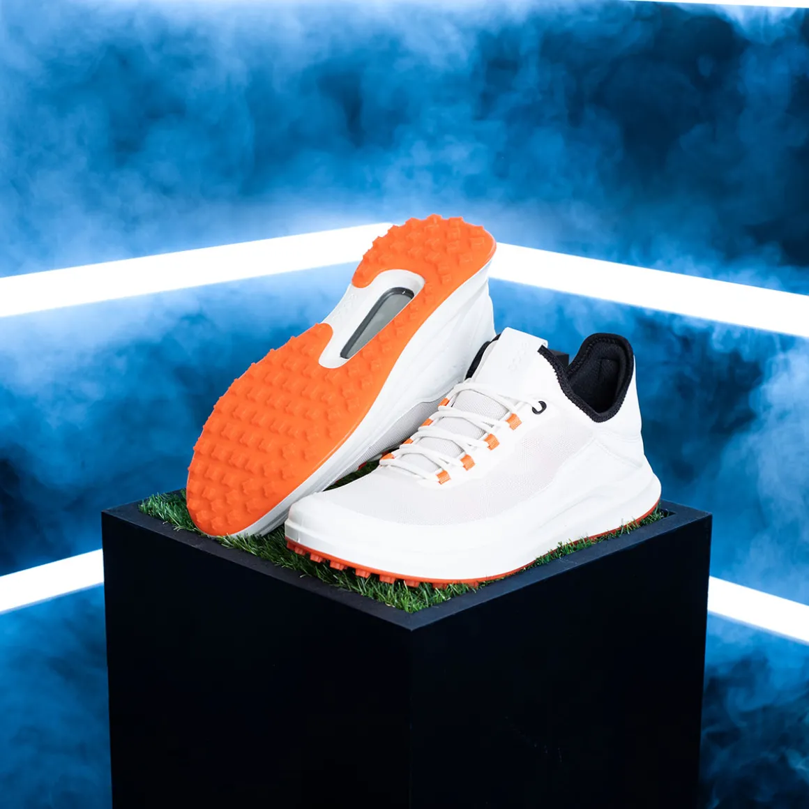 ECCO Men's Hybrid Mesh Core Spikeless Golf Shoes