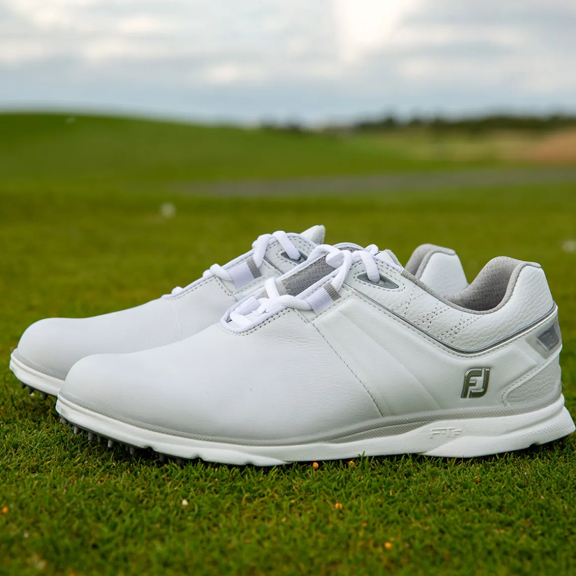 footjoy_ladies_pro_sl_wat_12-1.webp FootJoy Ladies Pro SL Waterproof Spikeless Golf Shoes