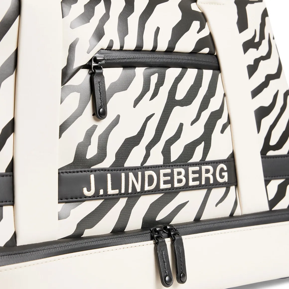 jlindeberg_boston_print_g_2-1.webp J.Lindeberg Boston Print Golf Luggage Bag