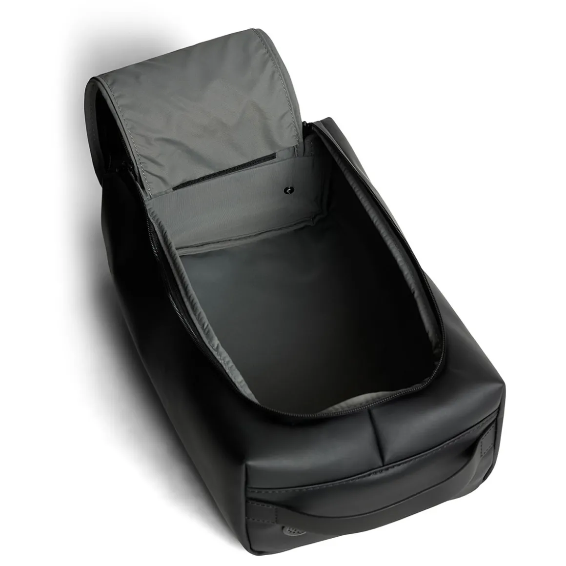 jlindeberg_golf_shoe_bag_2.webp J.Lindeberg Golf Shoe Bag