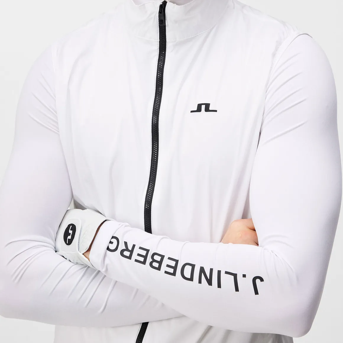 jlindeberg_mens_ash_light_2.webp J.Lindeberg Men's Ash Light Packable Golf Vest