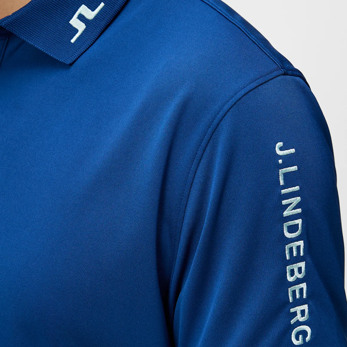 jlindeberg_mens_tour_tech_8-6.webp J.Lindeberg Men's Tour Tech Golf Polo Shirt