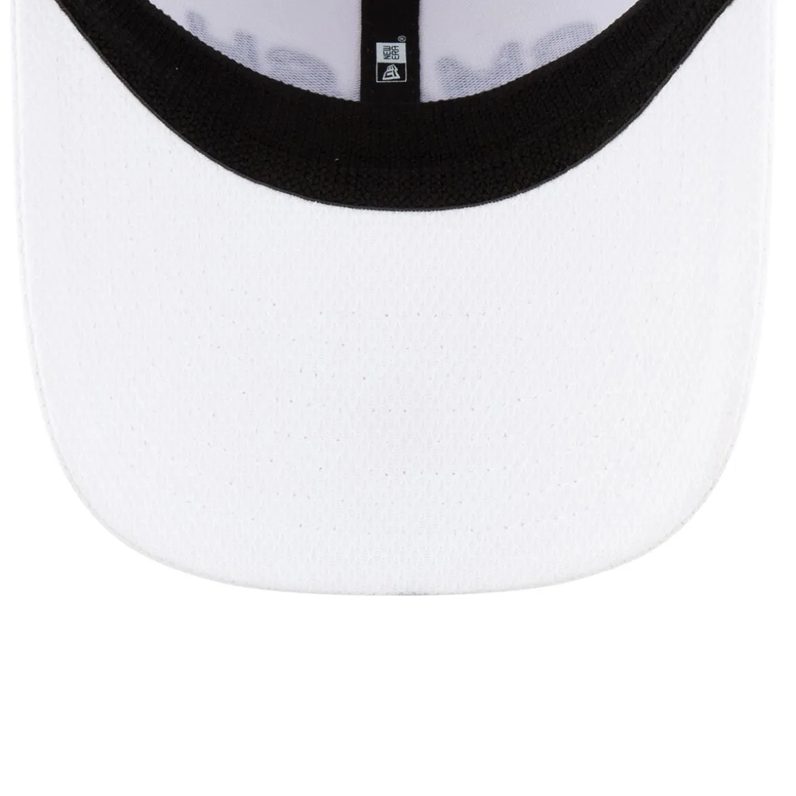 new_era_mens_liv_smash_fo_4.webp New Era Men's LIV Smash 9Forty Stretch Snap Golf Cap