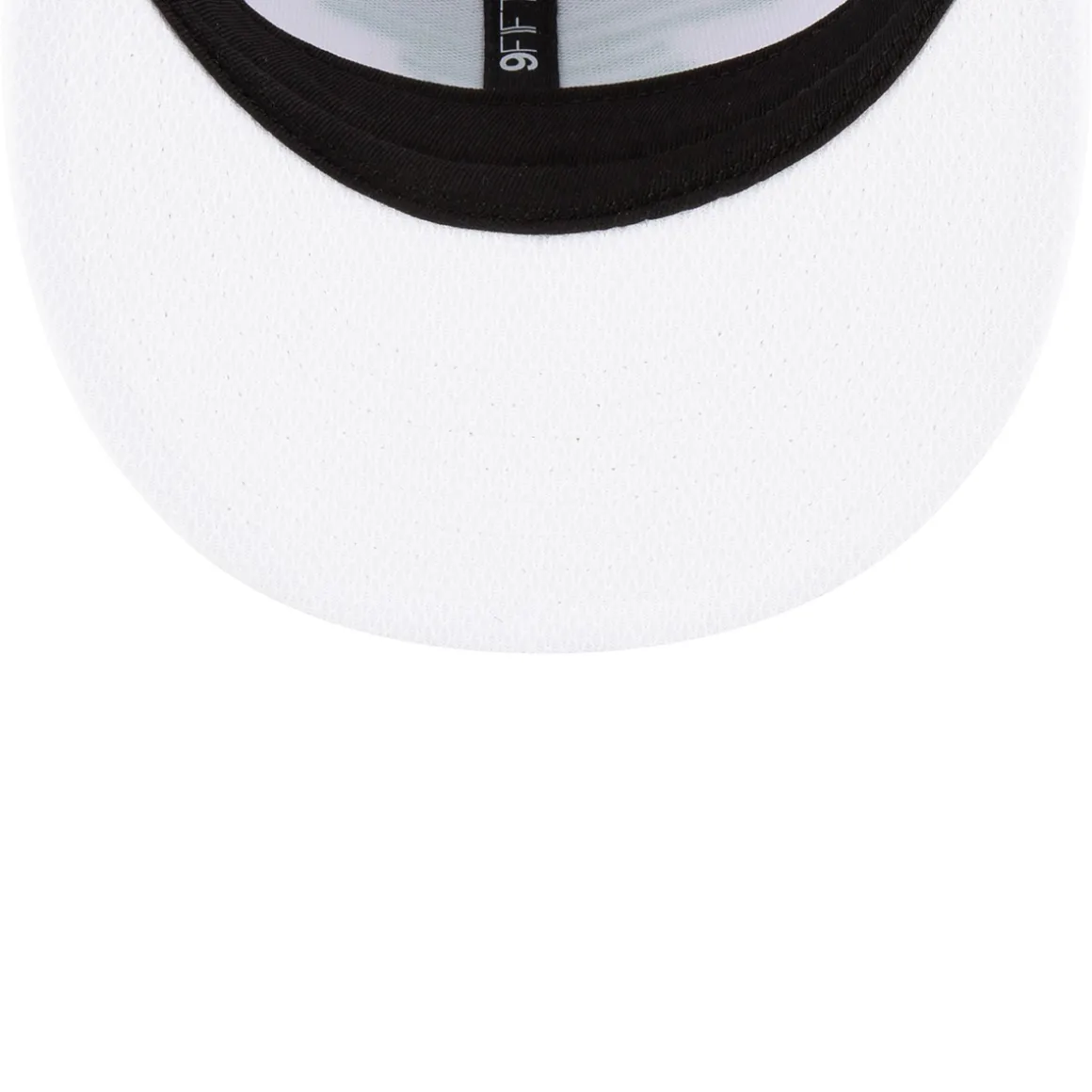 new_era_mens_liv_torque_f_4.webp New Era Men's LIV Torque 9Fifty Golf Cap