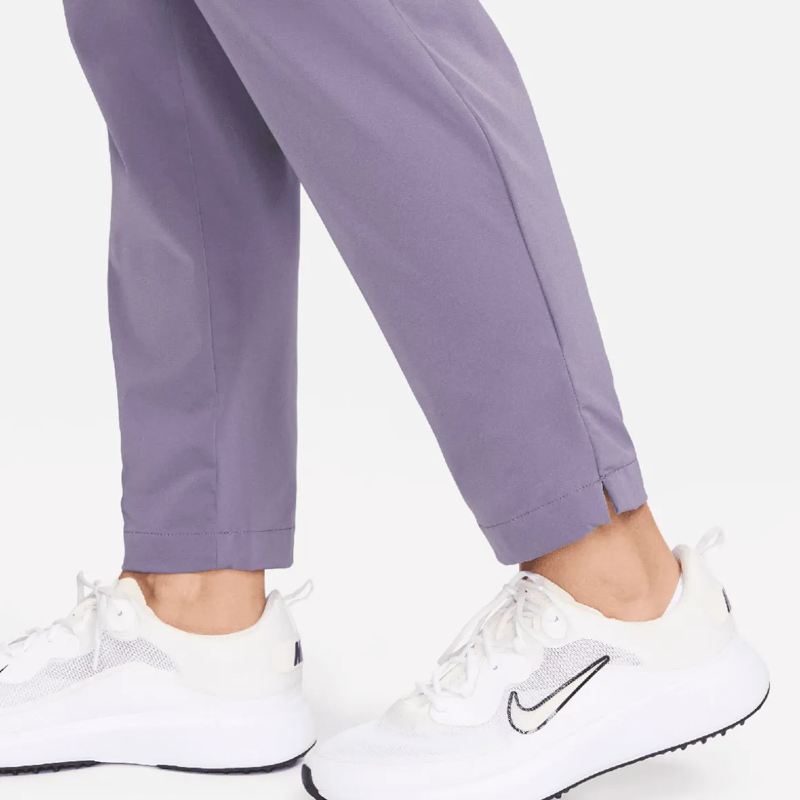 nike_ladies_drifit_tour_g_4.webp Nike Ladies Dri-FIT Tour Golf Trousers