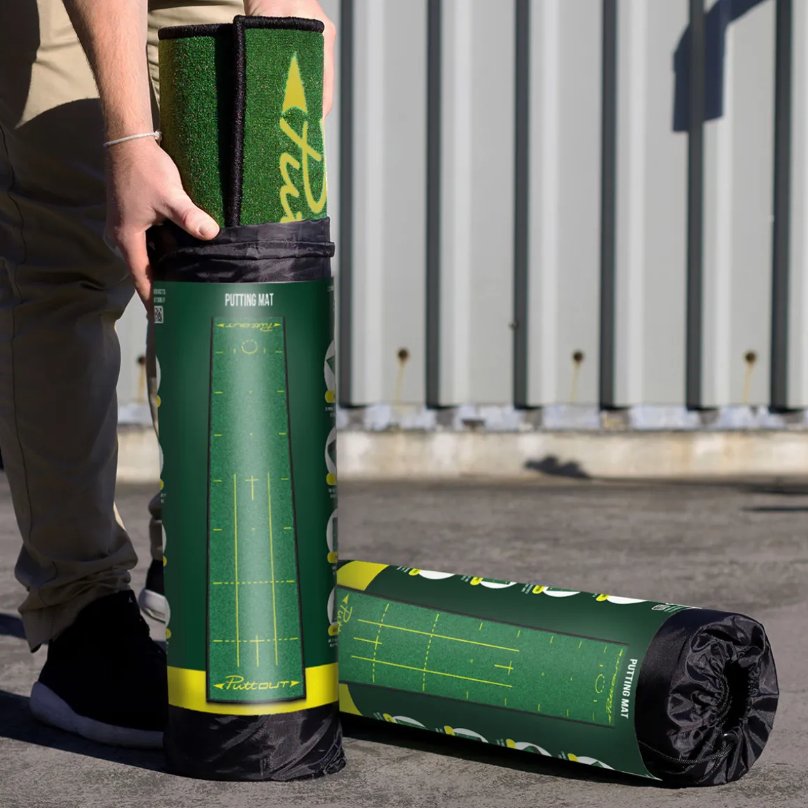 puttout_deluxe_golf_putti_8-1.webp PuttOUT Deluxe Golf Putting Mat