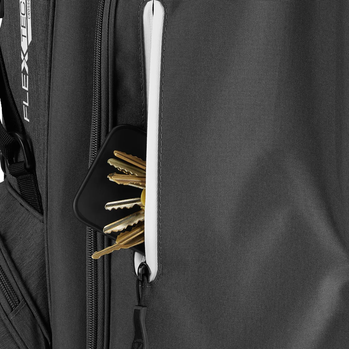 taylormade_flextech_cross_4.webp TaylorMade FlexTech Crossover Golf Stand Bag