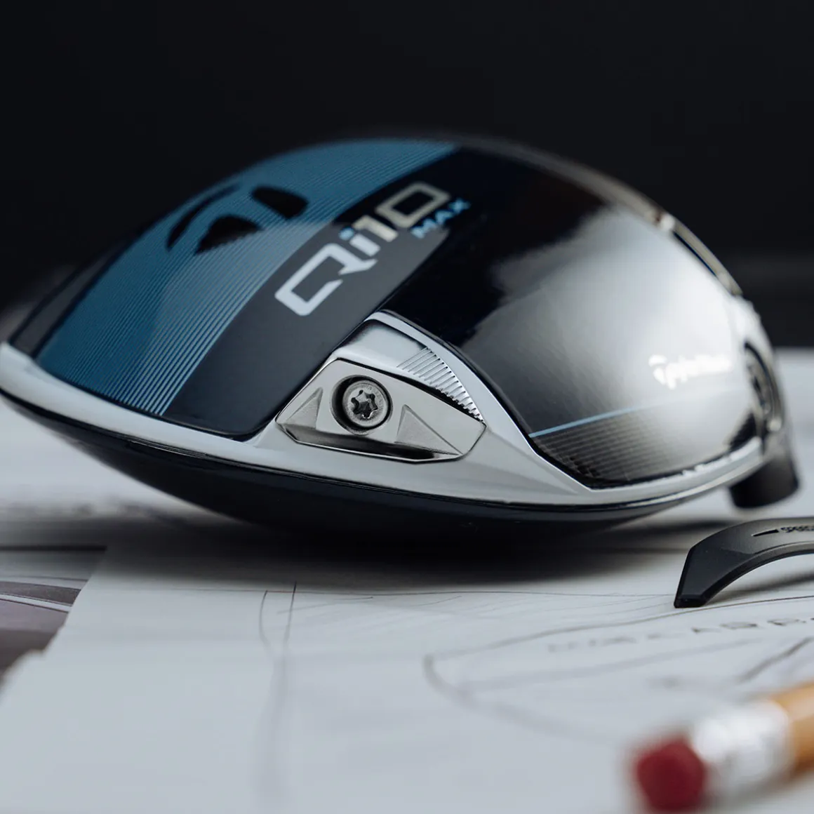 taylormade_qi_max_designe_9.webp TaylorMade Qi10 Max Designer Series Blue White Golf Driver