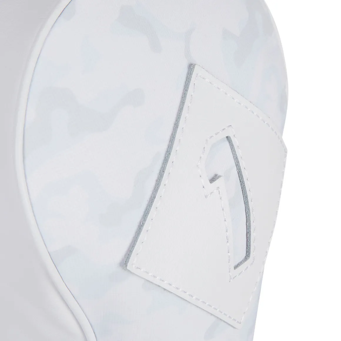 titleist_white_out_golf_d_3.webp Titleist White Out Golf Driver Head Cover