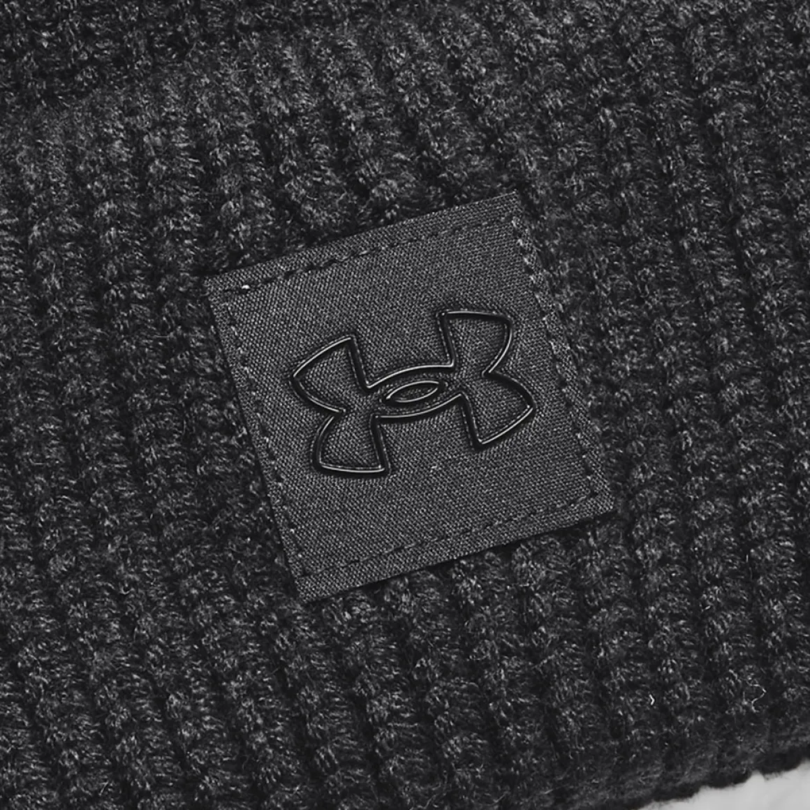 Under Armour Ladies ColdGear Infrared Halftime Ribbed Pom Golf Beanie